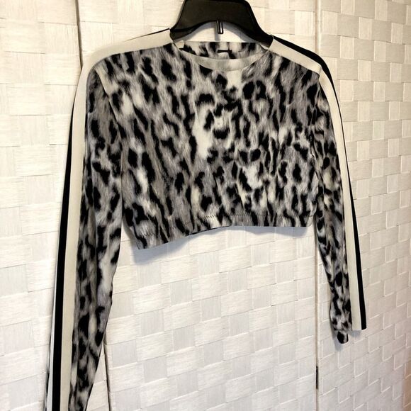 Animal Print long Sleeve crop top Small - Picture 4 of 6